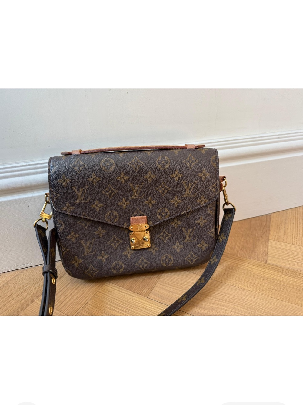 Louis Vuitton Monogram Crossbody pochette Métis bag